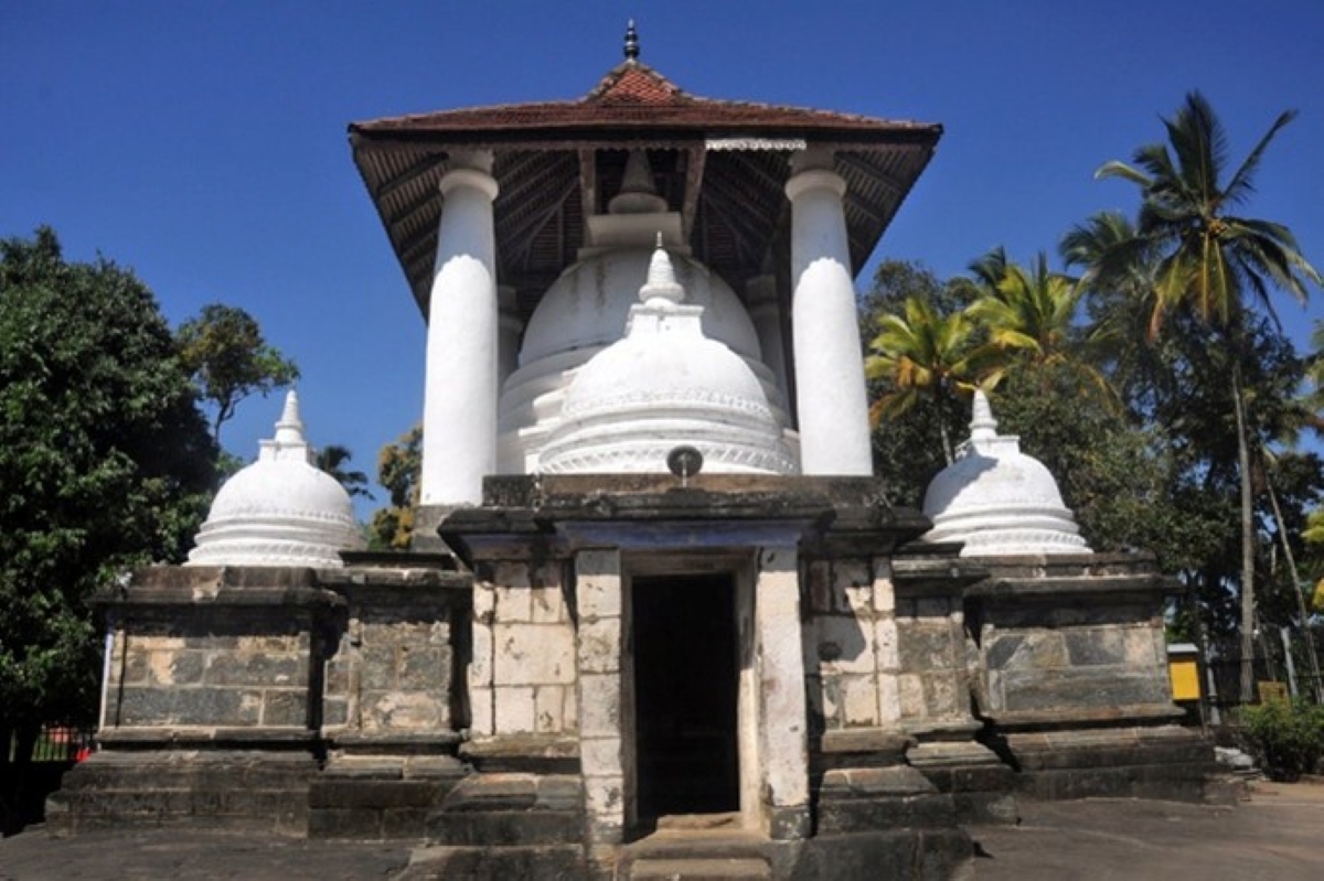 Gadaladeniya Temple