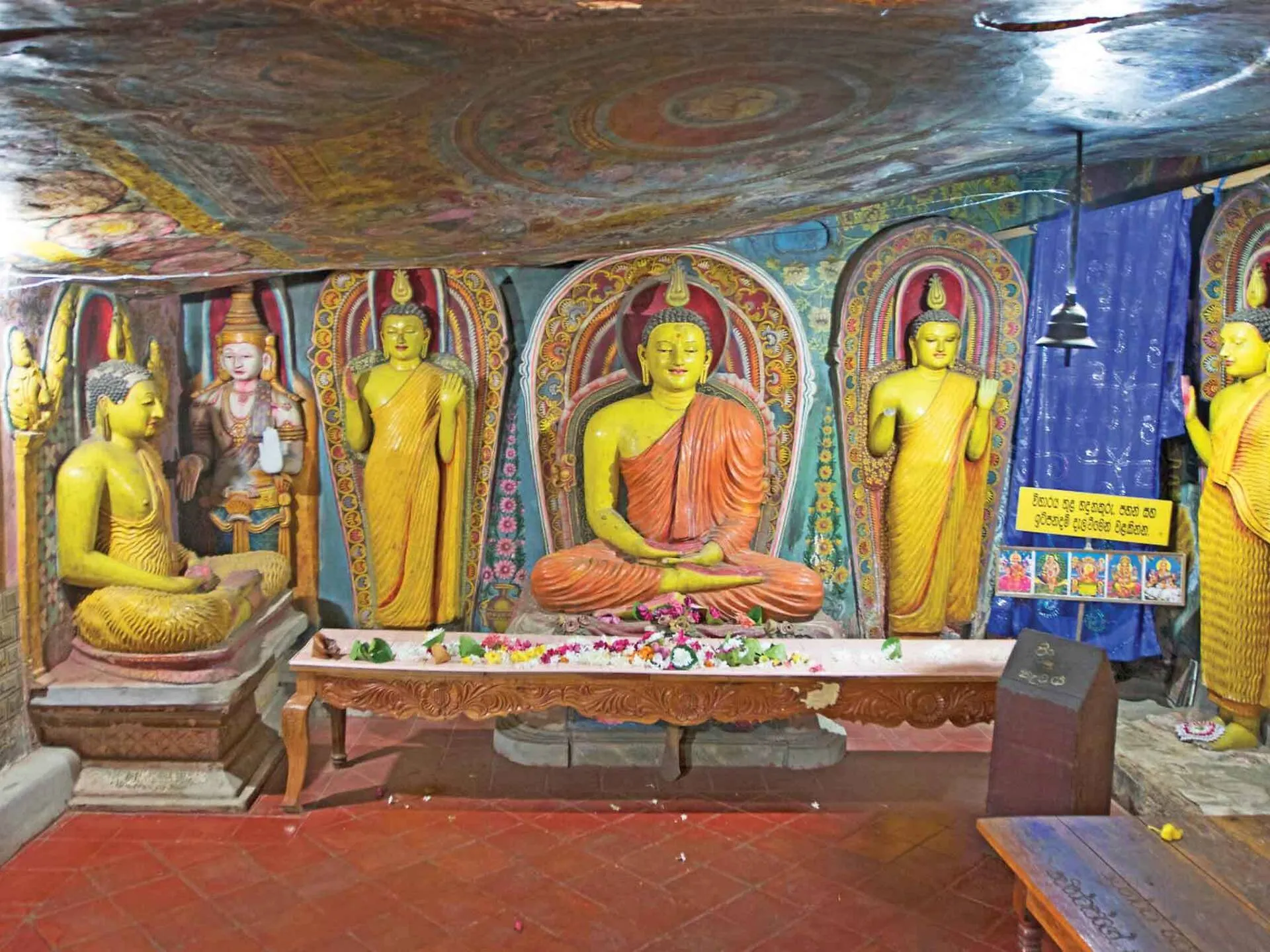 Aluvihare Rock Temple