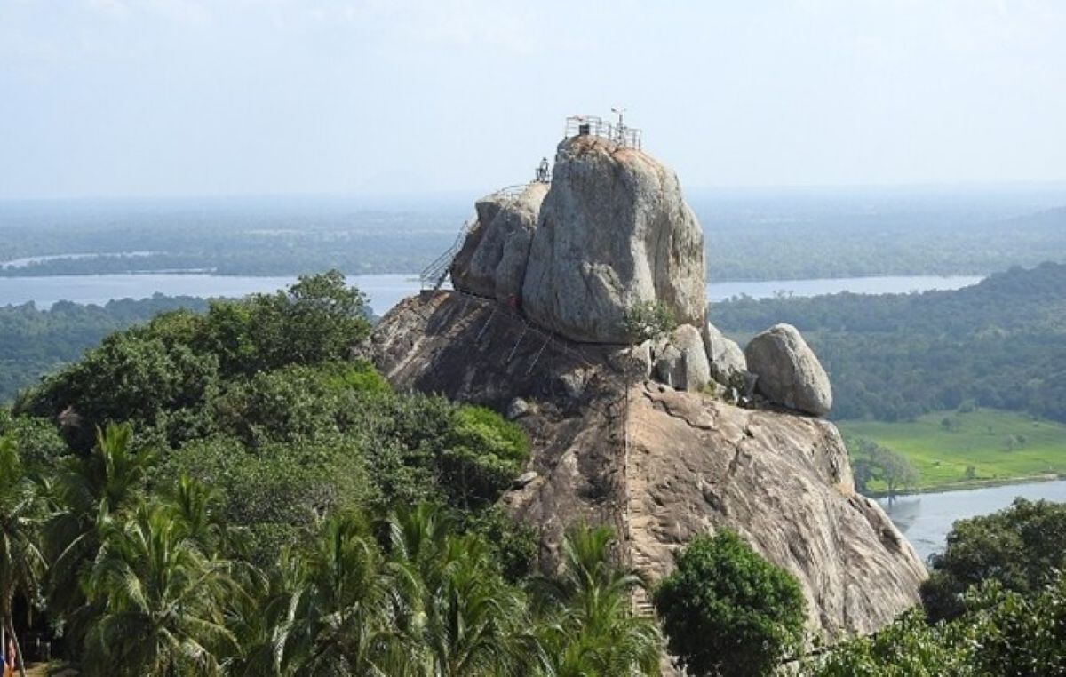 Mihinthale Rock