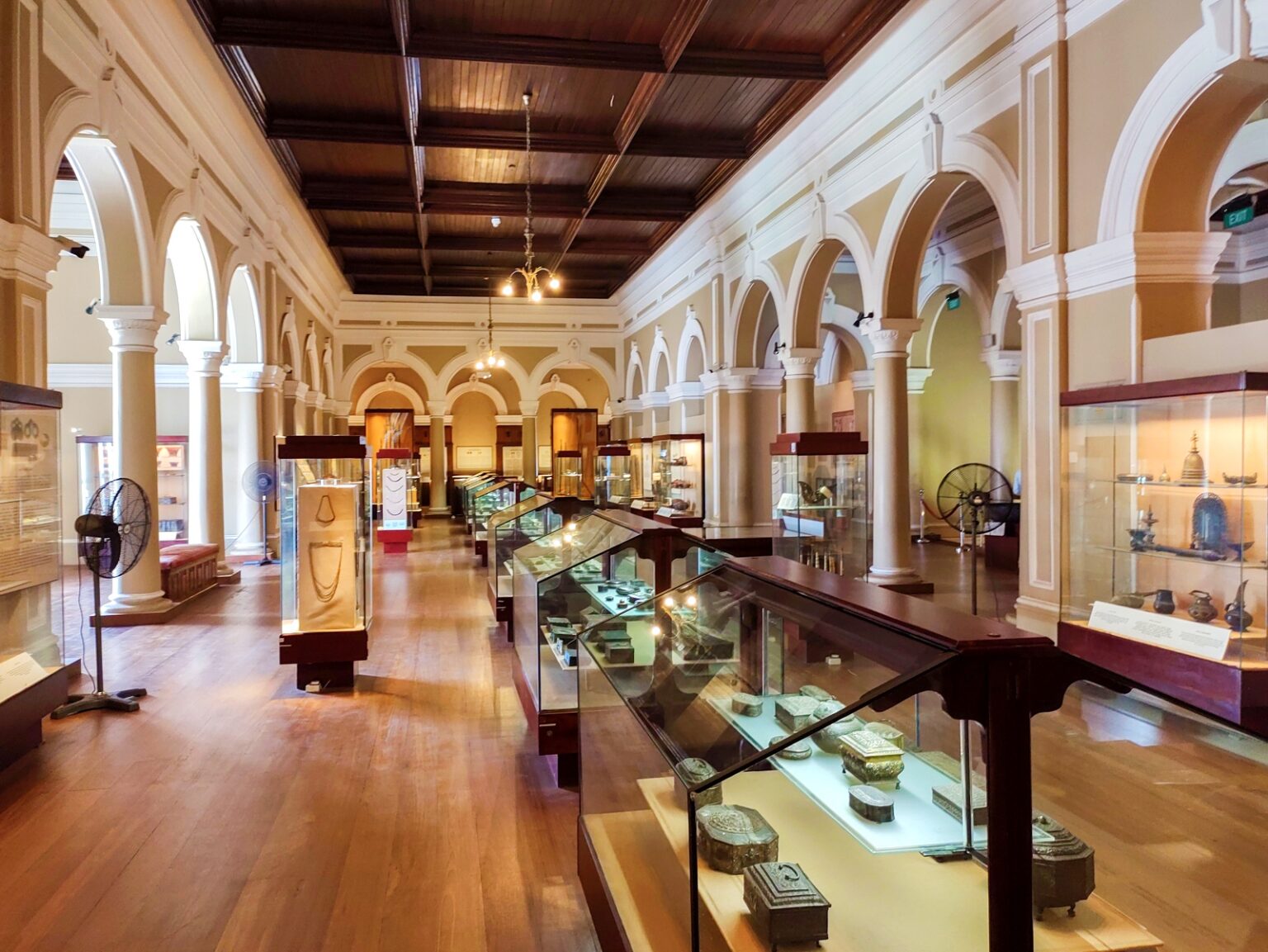 Colombo National Museum inside
