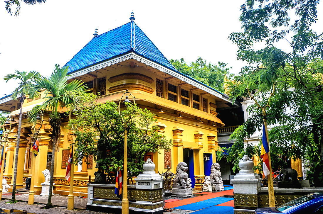 Gangaramaya Temple