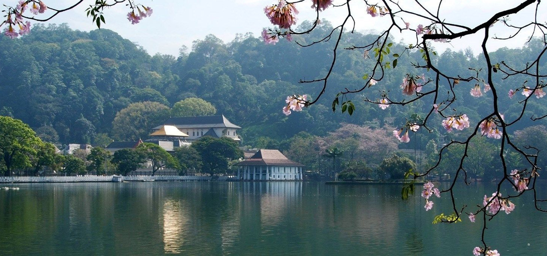 Kandy Lake