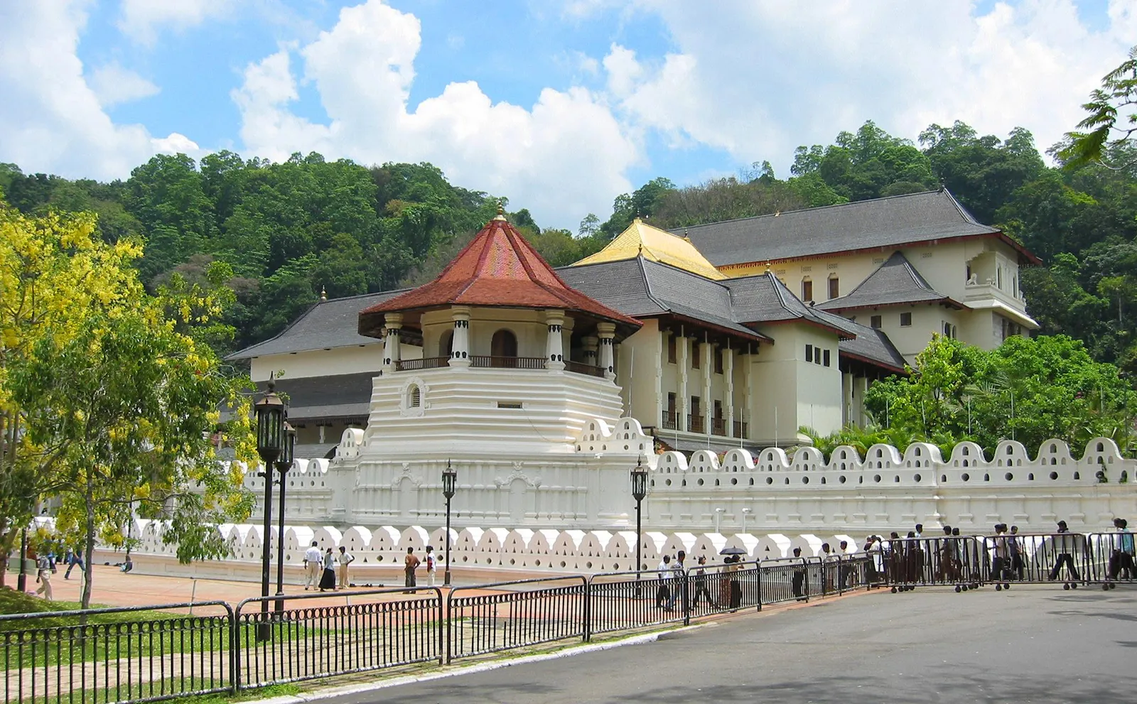 Temple of the Tooth Relic (Sri Dalada Maligawa)