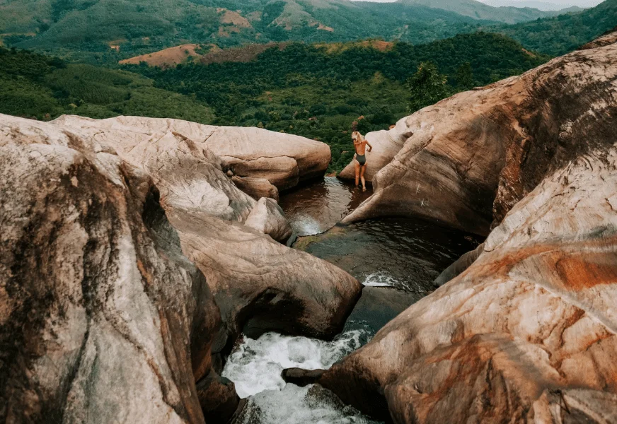 Diyaluma Falls