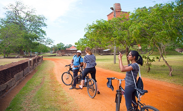 Anuradhapura cycling tour