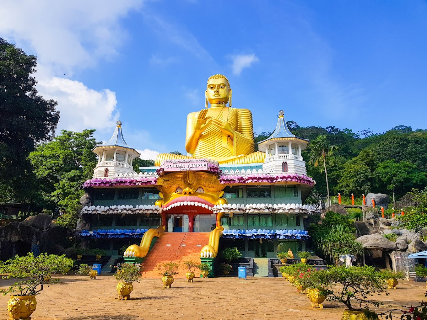 Golden Buddha Statue