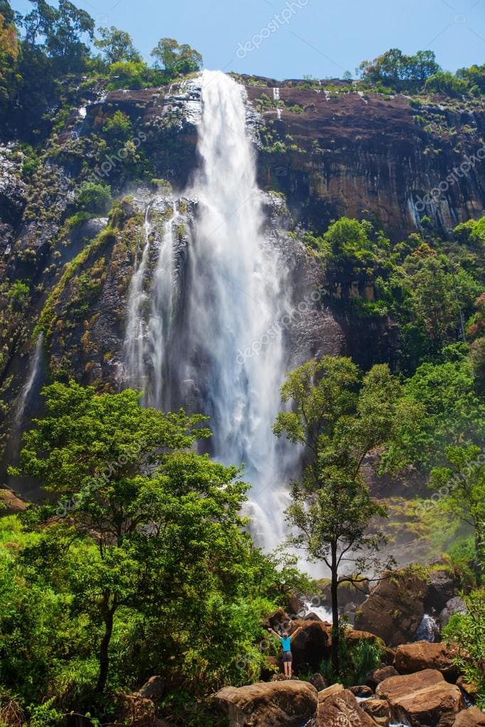 Bambarakanda Waterfall